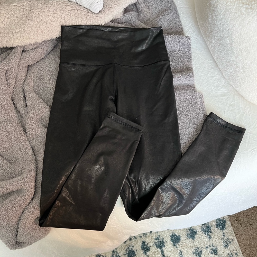 Aerie Crackle Faux Leather Leggings